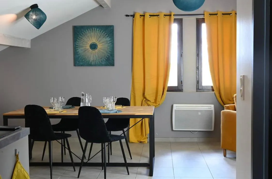 Le Spacieux Cosy - 4 Personnes - Geneve Cranves-Sales Apartment