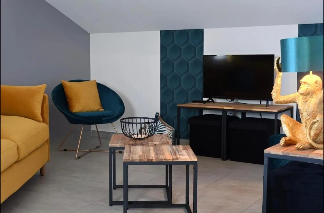 Le Spacieux Cosy - 4 Personnes - Geneve Cranves-Sales France